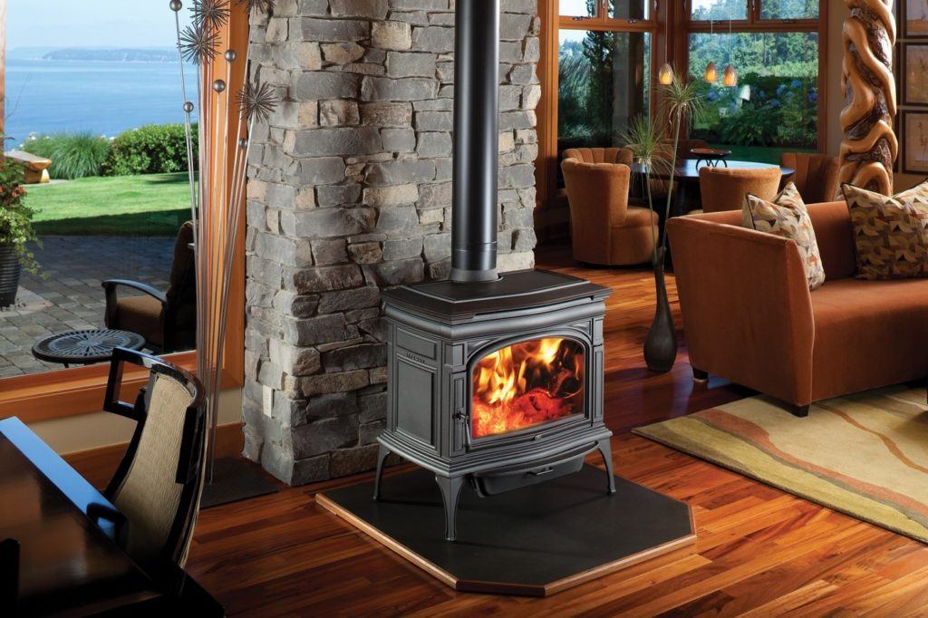 Cape Cod Hybrid-Fyre™ wood pellet stove in seaside home