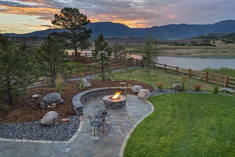 beautiful backyard with gas fire pit